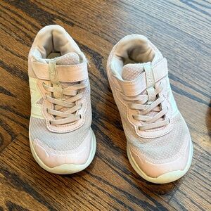 New Balance Kids Light Pink Sneakers